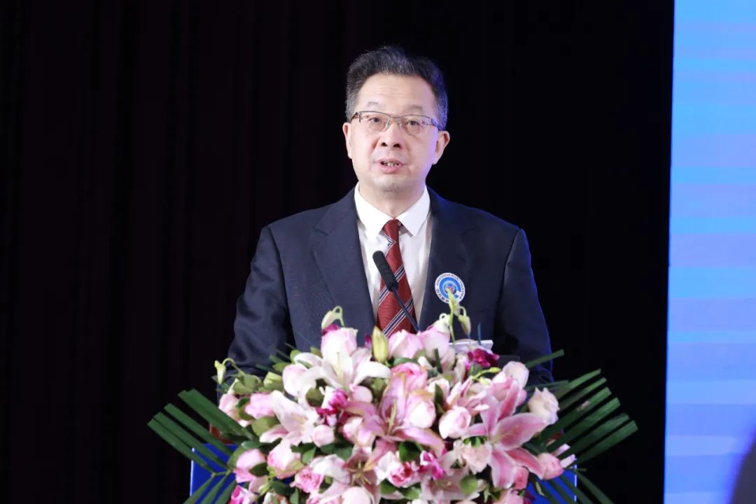 聚力紡織現(xiàn)代化產(chǎn)業(yè)體系新開局！中紡圓桌論壇第十七屆年會在北京舉行