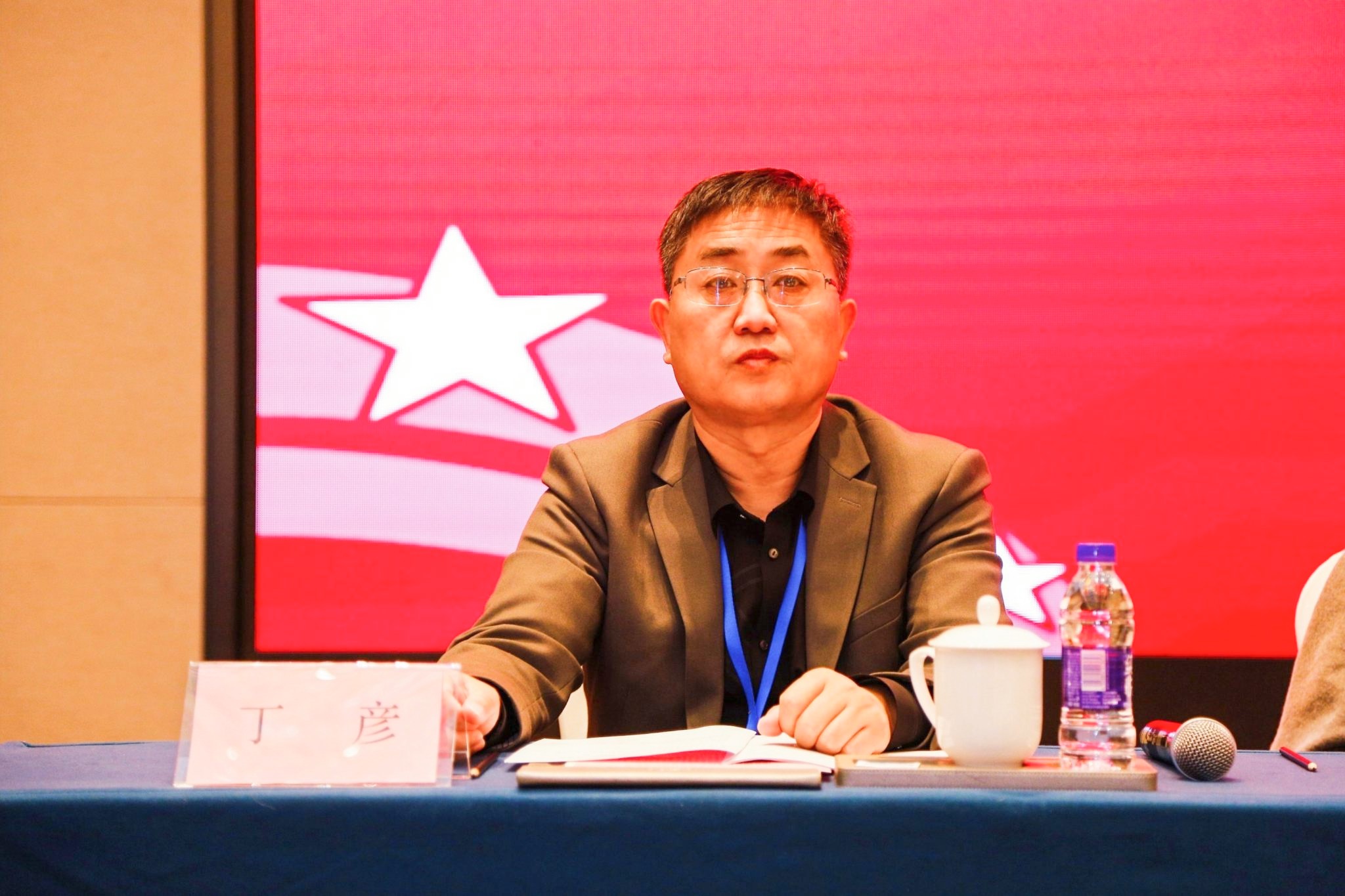 中國(guó)紡織品商業(yè)協(xié)會(huì)校服產(chǎn)業(yè)分會(huì)一屆二次會(huì)員代表大會(huì)