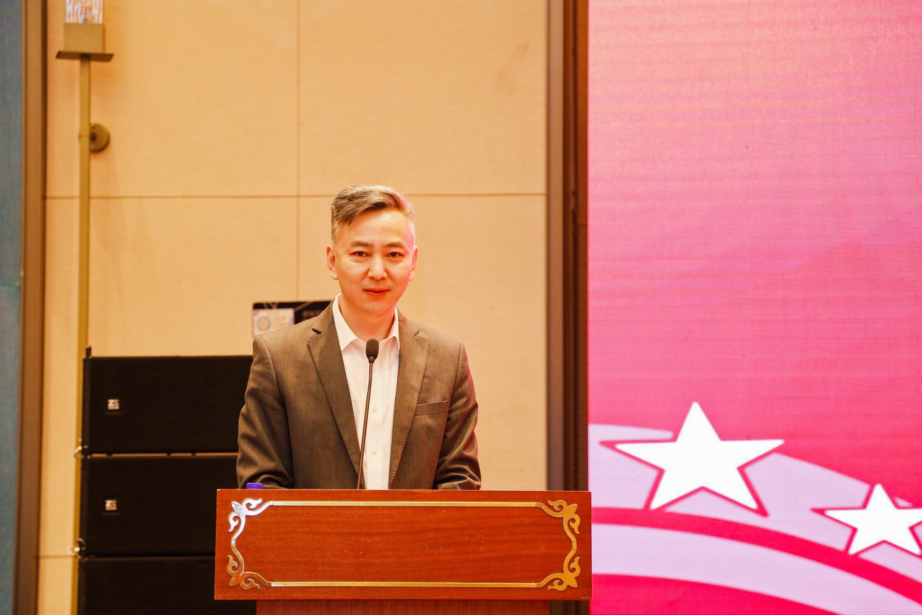 中國(guó)紡織品商業(yè)協(xié)會(huì)校服產(chǎn)業(yè)分會(huì)一屆二次會(huì)員代表大會(huì)