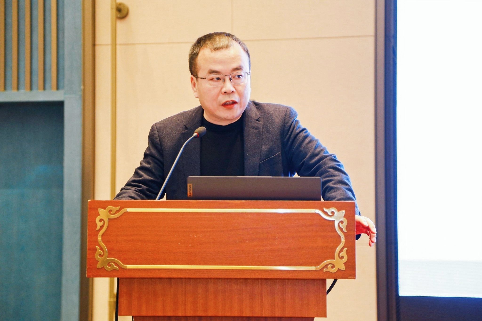 2023年中國(guó)校服產(chǎn)業(yè)高質(zhì)量發(fā)展論壇在溫州舉行