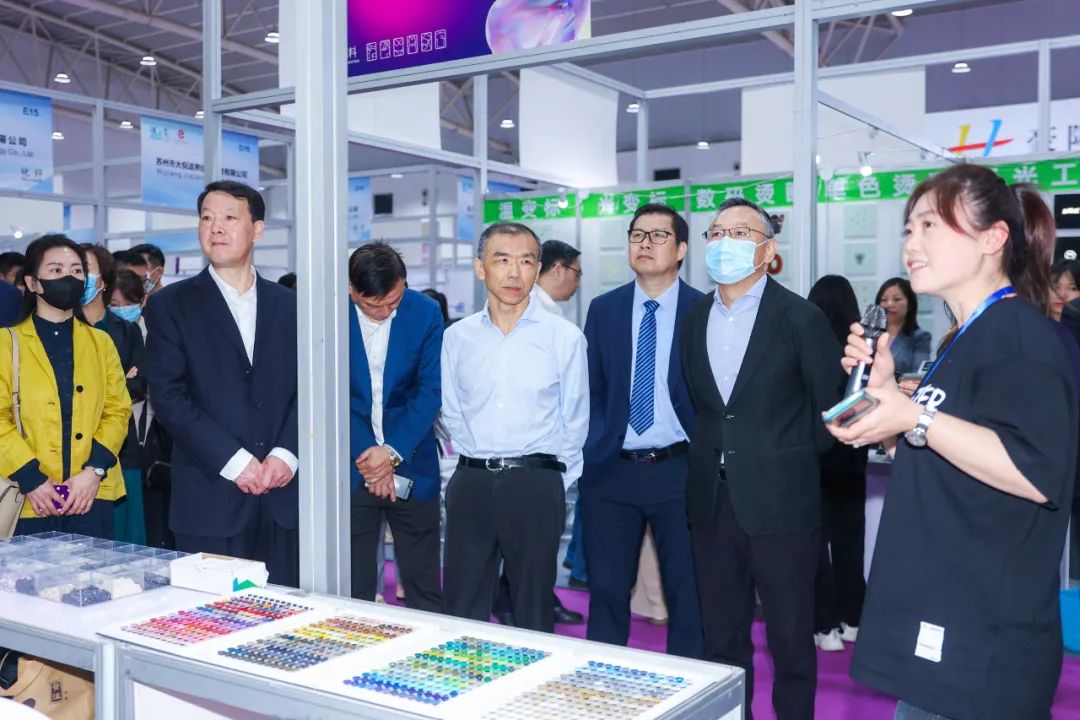 潮起江城，面向未來(lái) | 2023武漢國(guó)際紡織面料及輔料博覽會(huì)啟幕