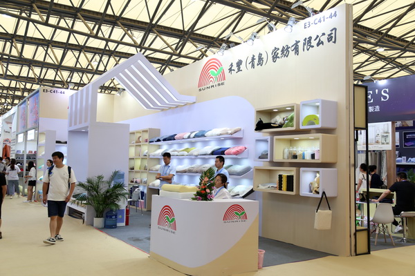 山東292家企業(yè)齊聚31屆華交會，青島家紡展團大放異彩