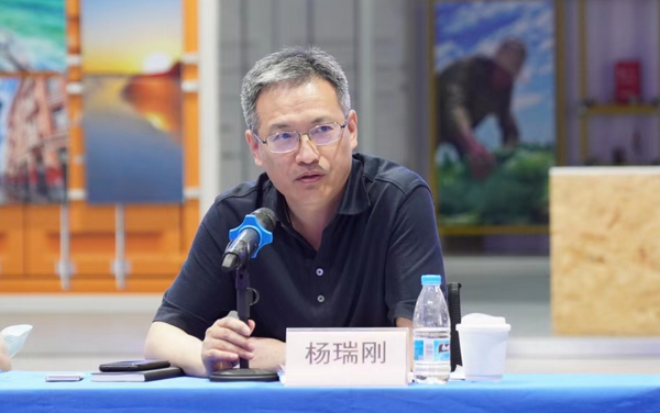 東方國(guó)際集團(tuán)與常山紡織集團(tuán)舉辦合作交流會(huì)，推動(dòng)紡織高質(zhì)量發(fā)展