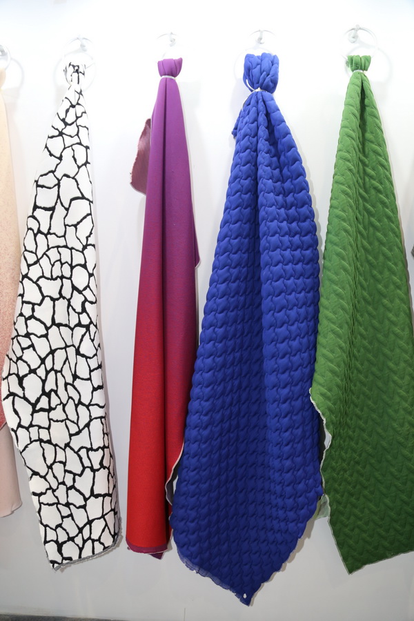 3D高彈力軟體面料，引領家居軟裝新時尚