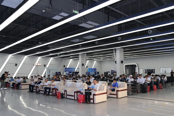 數(shù)智賦能 經(jīng)緯時尚 &mdash;&mdash;2023 青島紡織服裝產(chǎn)業(yè)大會暨中國服裝數(shù)智化轉(zhuǎn)型萬里行高峰論壇成功舉辦