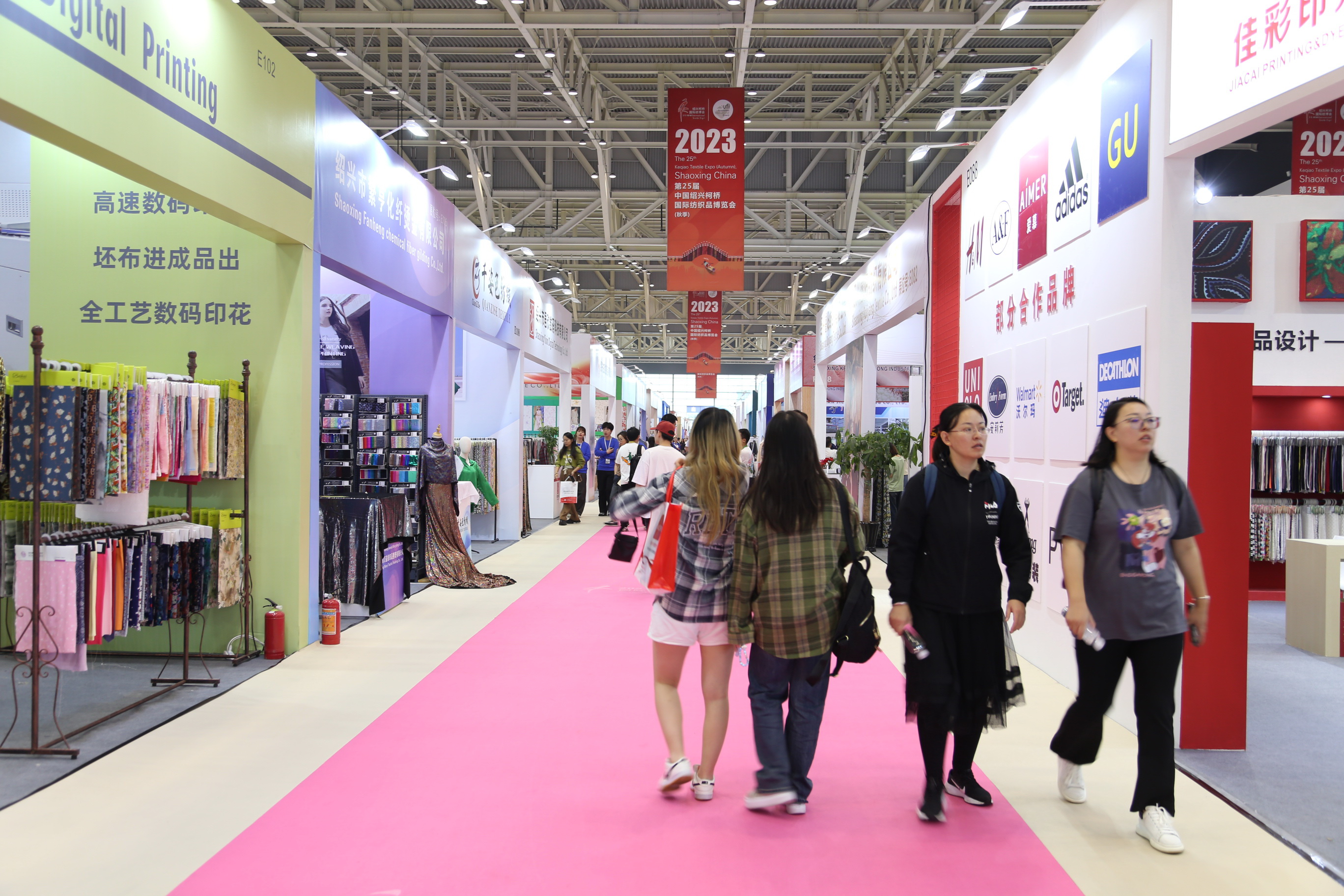 立足全球，筑牢世界紡織產(chǎn)業(yè)節(jié)點(diǎn)--2023第25屆中國(guó)紹興柯橋國(guó)際紡織品博覽會(huì)（秋季）盛大開幕 