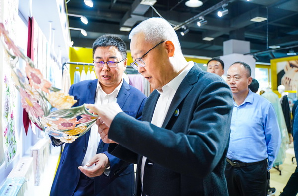 “海陽毛衫·毛衫海洋”--中國•海陽第七屆毛衫藝術(shù)節(jié)隆重開幕