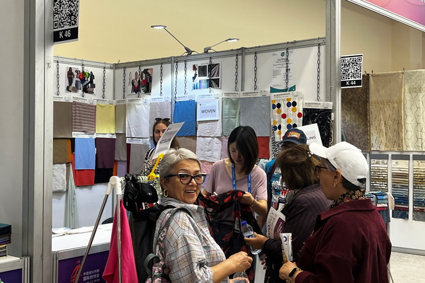 46家企業(yè)組團(tuán)參展！柯橋首個(gè)中亞紡織展在烏茲別克斯坦舉行