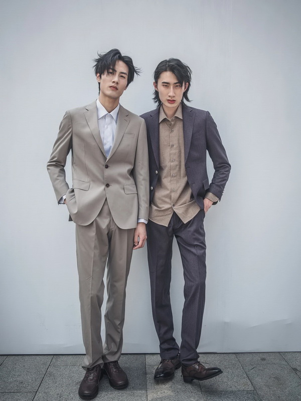 致力于打造民族定制品牌！艾思萊薩新品在天津時(shí)裝周圓滿發(fā)布