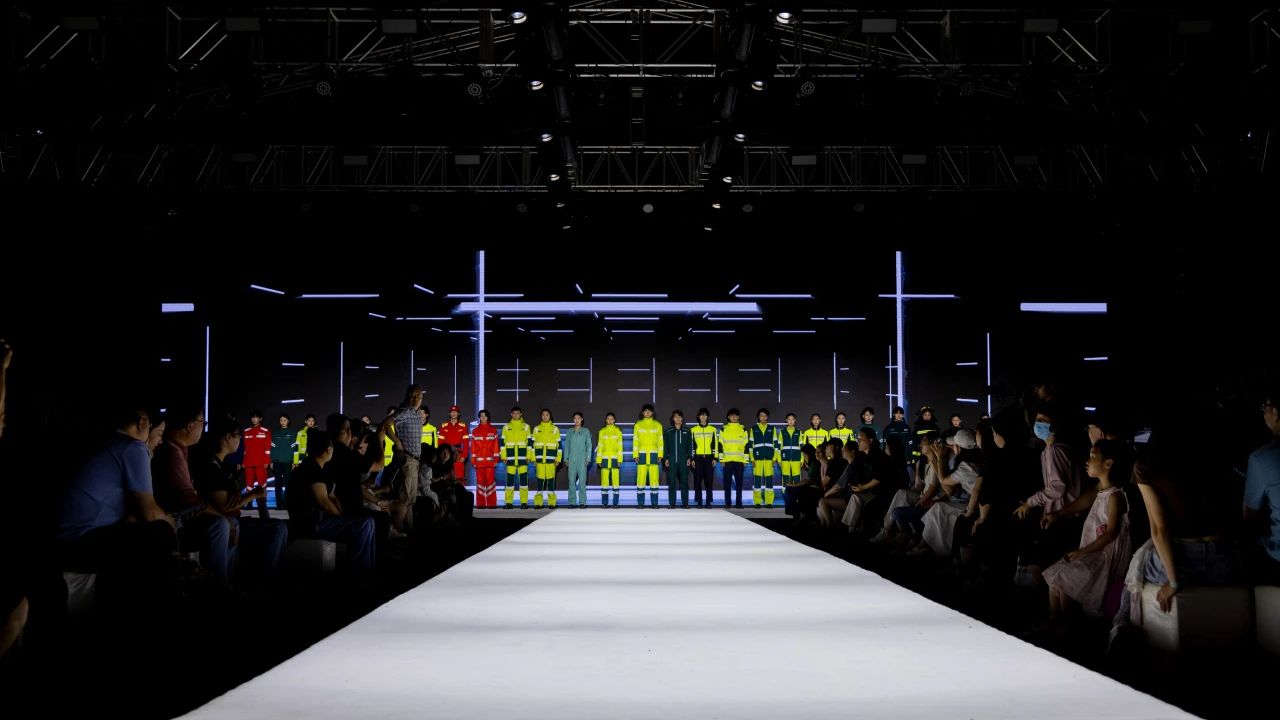 新時代 新力量 新形象&mdash;&mdash;特種行業(yè)職業(yè)裝產(chǎn)品在天津時裝周發(fā)布