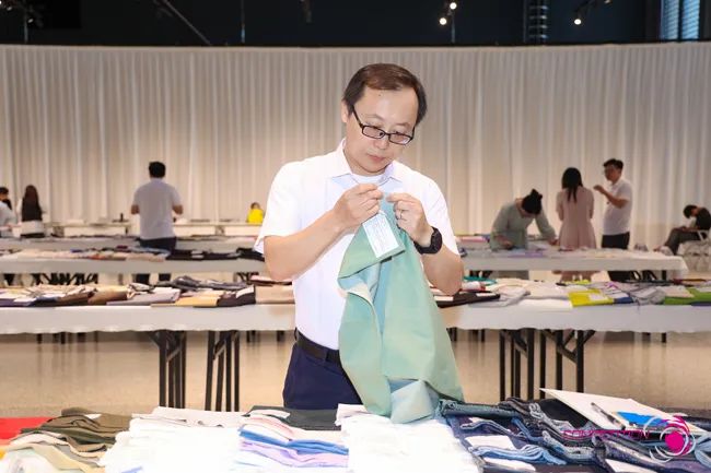 中國流行面料如何煥新當(dāng)代設(shè)計？聯(lián)動雅瑩集團，這場評審會為好創(chuàng)意持續(xù)加碼