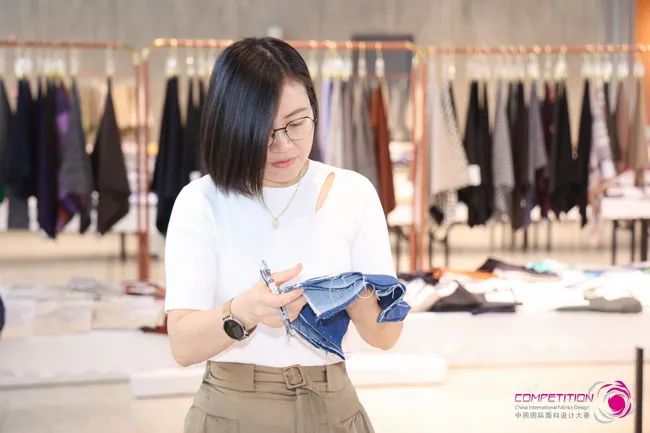 中國流行面料如何煥新當(dāng)代設(shè)計？聯(lián)動雅瑩集團，這場評審會為好創(chuàng)意持續(xù)加碼