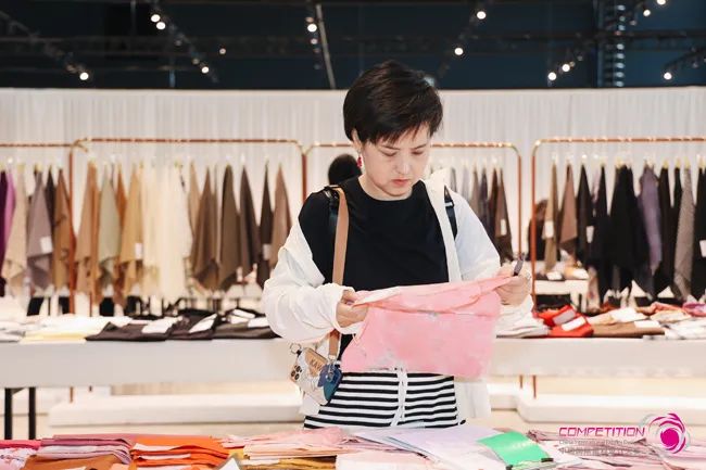 中國流行面料如何煥新當(dāng)代設(shè)計？聯(lián)動雅瑩集團，這場評審會為好創(chuàng)意持續(xù)加碼