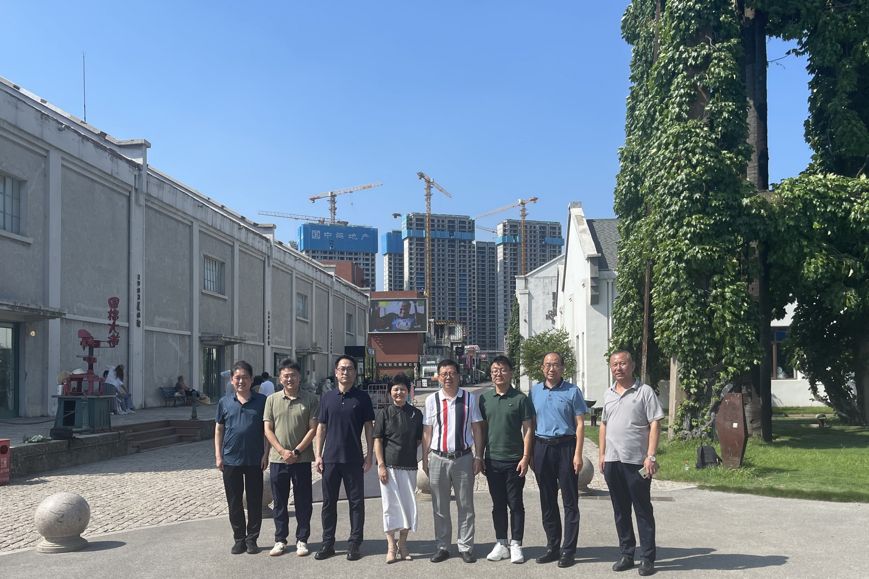 家紡升級，纖維先行--中國家用紡織品行業(yè)協(xié)會朱曉紅會長一行來青調(diào)研