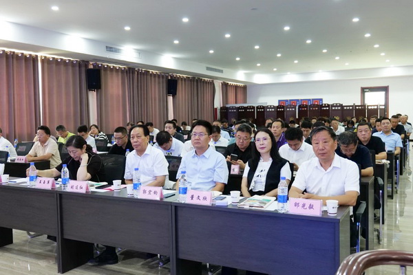 勞模、低碳、AI、新材料&hellip;&hellip;紡織行業(yè)專精特新中小企業(yè)走進石家莊