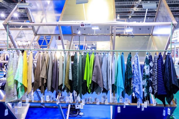 用設(shè)計(jì)，共繪產(chǎn)業(yè)夢(mèng)想藍(lán)圖！2024中國(guó)國(guó)際面料設(shè)計(jì)大賽再譜新篇