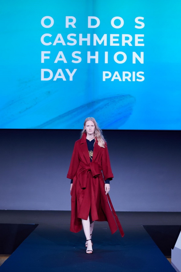 乘風(fēng)馭海，踏浪而升，鄂爾多斯市羊絨時尚日強勢登陸巴黎時裝周