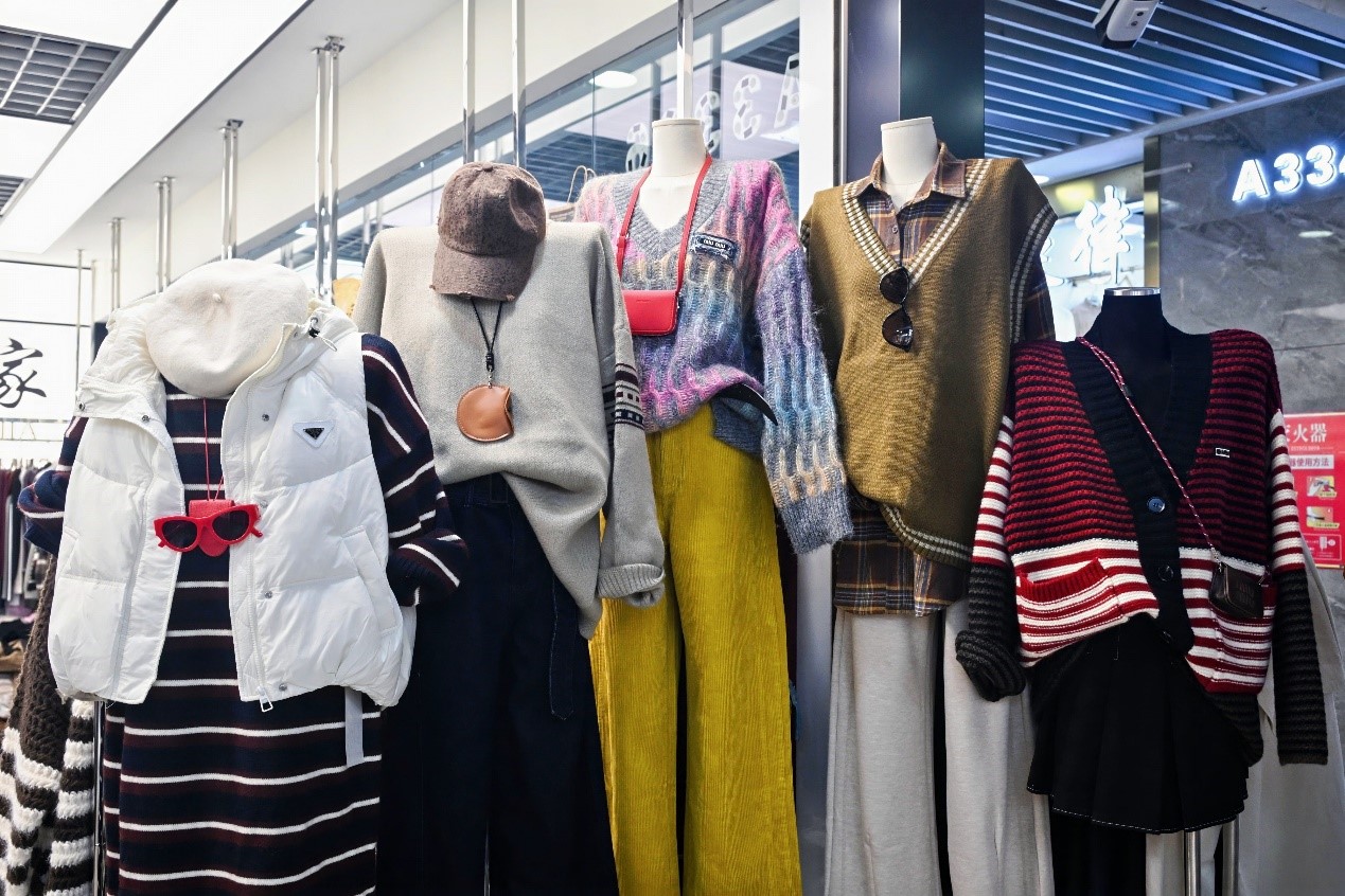 北緯40度再現(xiàn)百強海城新質(zhì)崛起，數(shù)智服尚續(xù)寫霓裳西柳電商傳奇