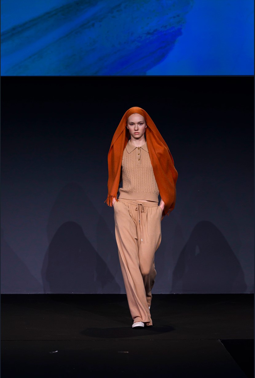 從中國(guó)黃河之濱到世界時(shí)尚之都：鄂爾多斯市羊絨在巴黎和米蘭大放異彩