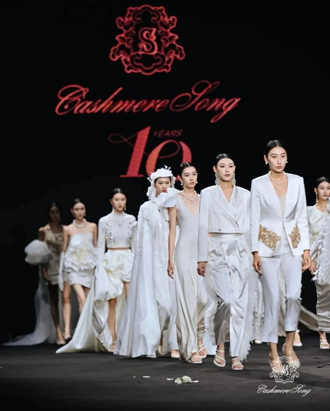 中國（荔秀）優(yōu)質(zhì)女裝采購節(jié)啟幕在即，你們準(zhǔn)備好了嗎？