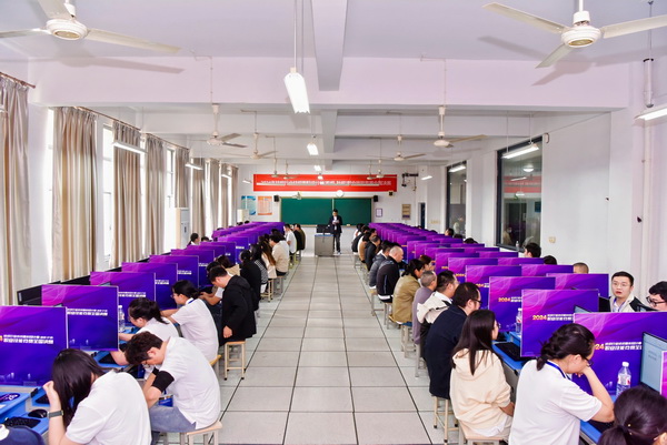 全國(guó)決賽成功舉辦！2024紡織面料設(shè)計(jì)師職業(yè)技能競(jìng)賽推動(dòng)創(chuàng)意人才培養(yǎng)