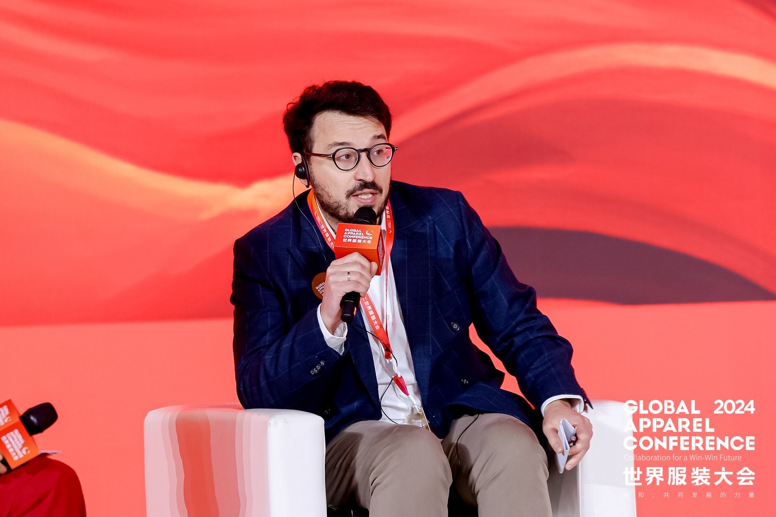 &ldquo;融和&rdquo;20個(gè)國家和地區(qū)服裝精英，2024世界服裝大會在東莞虎門開幕