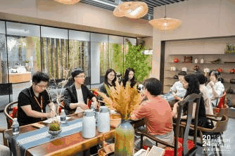 融匯優(yōu)質(zhì)資源，提速時(shí)尚發(fā)展！&ldquo;2024柯橋天天時(shí)尚&rdquo;完美交卷！