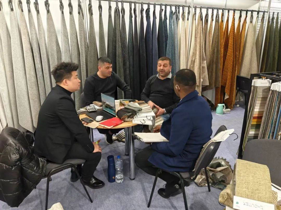 掘金Heimtextil2025:“海寧家紡”引領(lǐng)布藝集群潮流