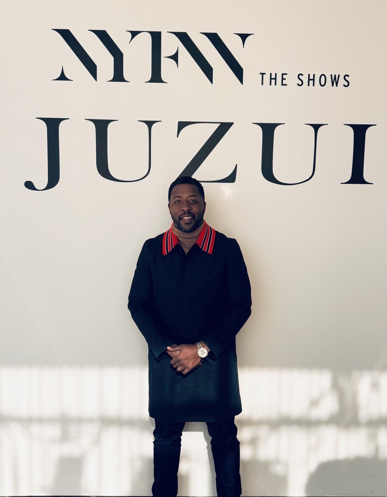 攜手玖姿JUZUI創(chuàng)意總監(jiān)王陶Taoray Wang 老錢皮草紐約時裝周成新貴