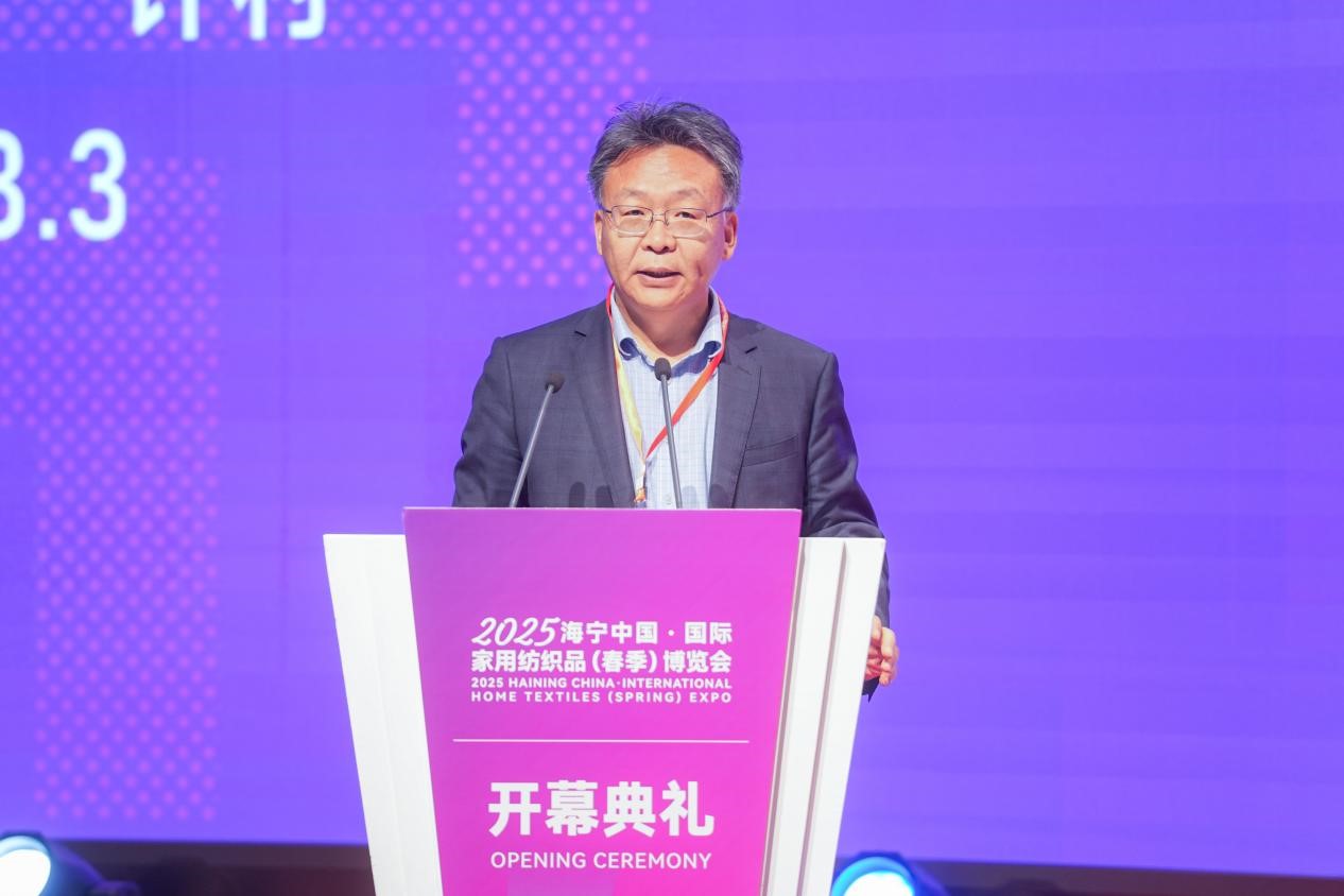 智造織就未來(lái)，錦韻潮動(dòng)全球！2025海寧春季家博會(huì)今日啟幕