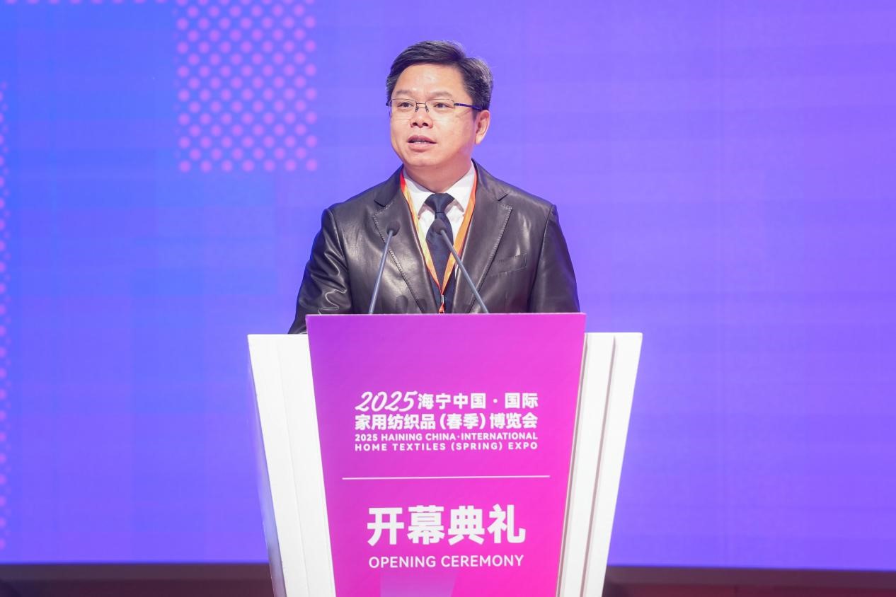 智造織就未來(lái)，錦韻潮動(dòng)全球！2025海寧春季家博會(huì)今日啟幕