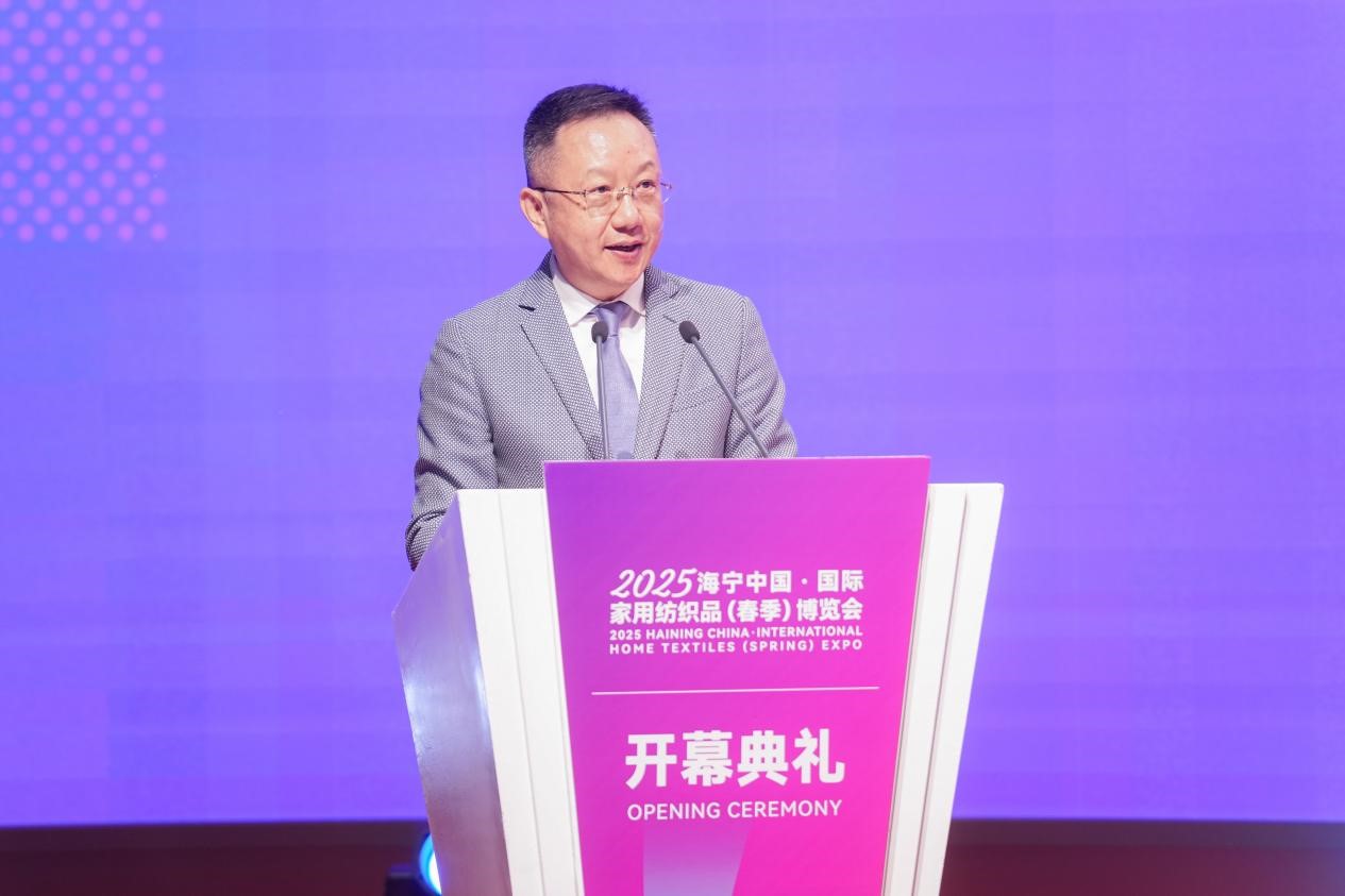 智造織就未來(lái)，錦韻潮動(dòng)全球！2025海寧春季家博會(huì)今日啟幕