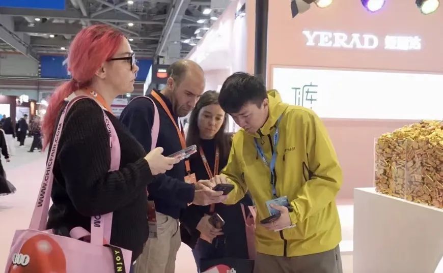 銀基廣場攜六大原創(chuàng)品牌亮相CHIC2025（春季），展現(xiàn)中部地區(qū)時尚力量