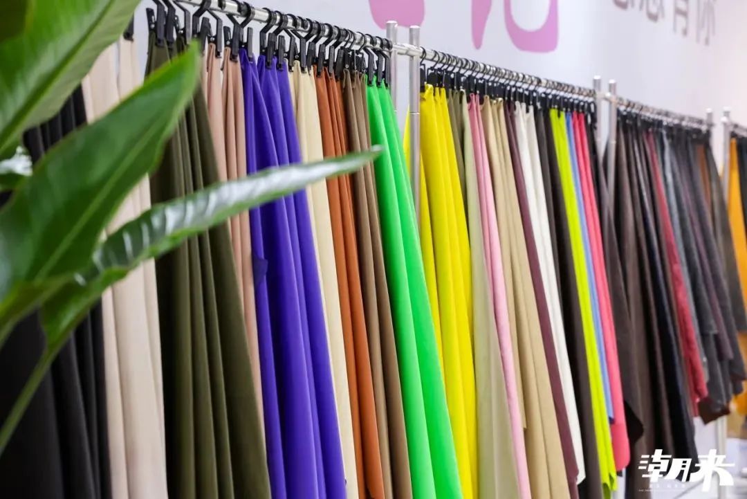 向&ldquo;心&rdquo;而生 逐&ldquo;質(zhì)&rdquo;而行 2025海寧中國國際皮革毛皮時裝面輔料展盛大開幕