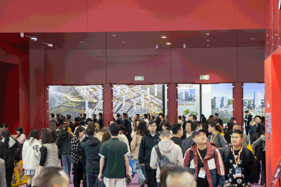 12.1萬專業(yè)觀眾+全網(wǎng)10.1億閱讀量&hellip;第四屆潮汕服博會完美落幕！