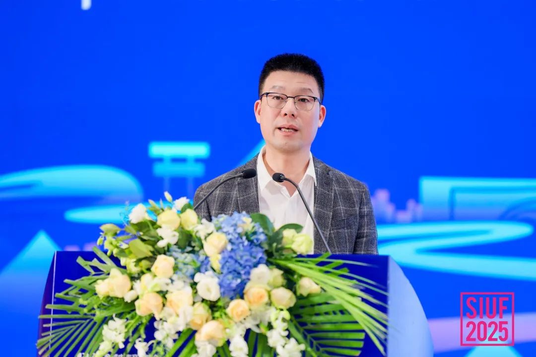 內(nèi)衣產(chǎn)業(yè)聚智深圳，共繪&ldquo;智尚&rdquo; 新篇｜2025中國(guó)內(nèi)衣文化周暨第三屆U30全球內(nèi)衣產(chǎn)業(yè)峰會(huì)圓滿(mǎn)落幕