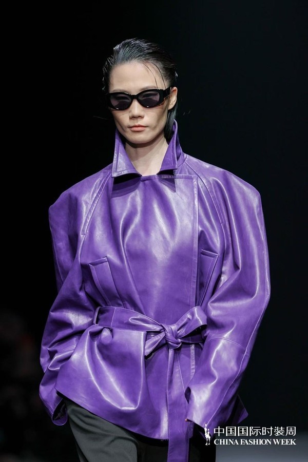 胡瑩瑩的精神內(nèi)核“ARTEMIS·自由悅己” 設(shè)計(jì)師品牌Y2FREEDOM秋冬系列北京綻放