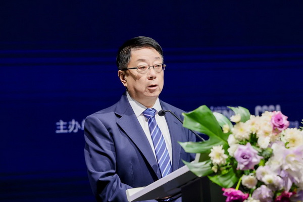 潮涌鵬城，開啟時(shí)尚 &ldquo;超鏈接&rdquo;丨第30屆FASHION SOURCE時(shí)尚之源深圳展、AW25深圳原創(chuàng)時(shí)裝周盛大啟幕