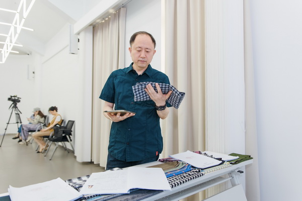 挖掘創(chuàng)新人才，激發(fā)產(chǎn)業(yè)活力！&ldquo;第十屆（2025年）十佳紡織面料設(shè)計(jì)師及培養(yǎng)先進(jìn)單位評選&rdquo;評審會于柯橋舉行