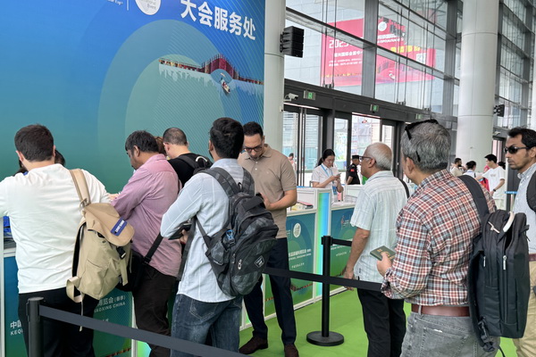 新形勢(shì)、新機(jī)遇，2025柯橋春季國(guó)際紡博會(huì)拉開帷幕，全方位展示中國(guó)紡織發(fā)展的強(qiáng)韌