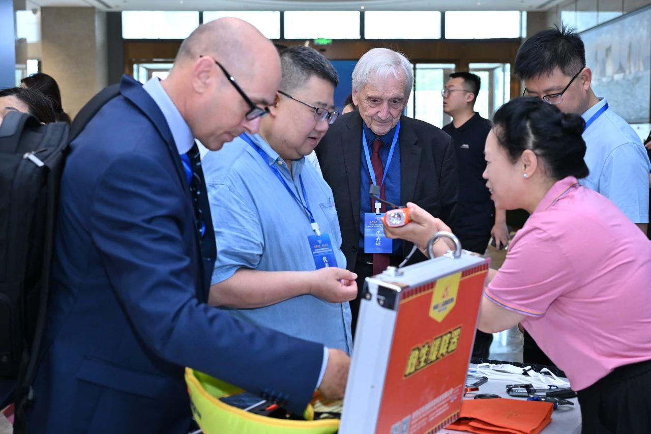 &ldquo;繩智深藍，網(wǎng)啟未來&rdquo;--2025年第五屆國際繩網(wǎng)大會在青島召開