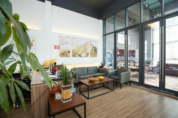 借數(shù)字化東風(fēng)，柯橋紡企探索產(chǎn)業(yè)升級新路