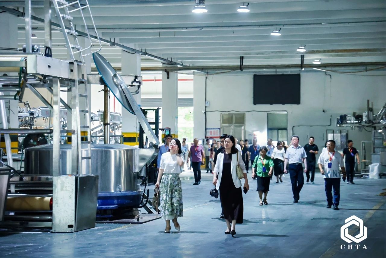  2025中國(guó)家紡協(xié)會(huì)床品年會(huì)在沭陽(yáng)召開，揭開健康家紡消費(fèi)密碼