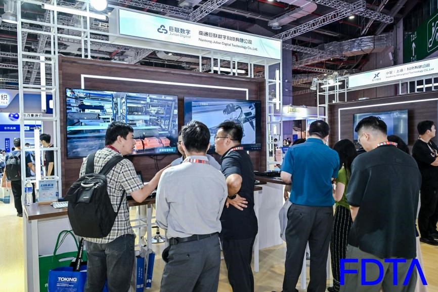 從數(shù)據(jù)決策到虛擬織布，數(shù)字時尚創(chuàng)新空間貫通紡織全鏈數(shù)智升級！