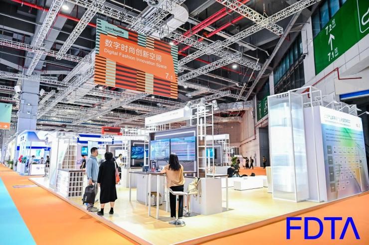 從數(shù)據(jù)決策到虛擬織布，數(shù)字時尚創(chuàng)新空間貫通紡織全鏈數(shù)智升級！