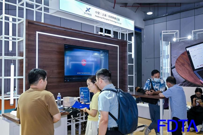 從數(shù)據(jù)決策到虛擬織布，數(shù)字時尚創(chuàng)新空間貫通紡織全鏈數(shù)智升級！