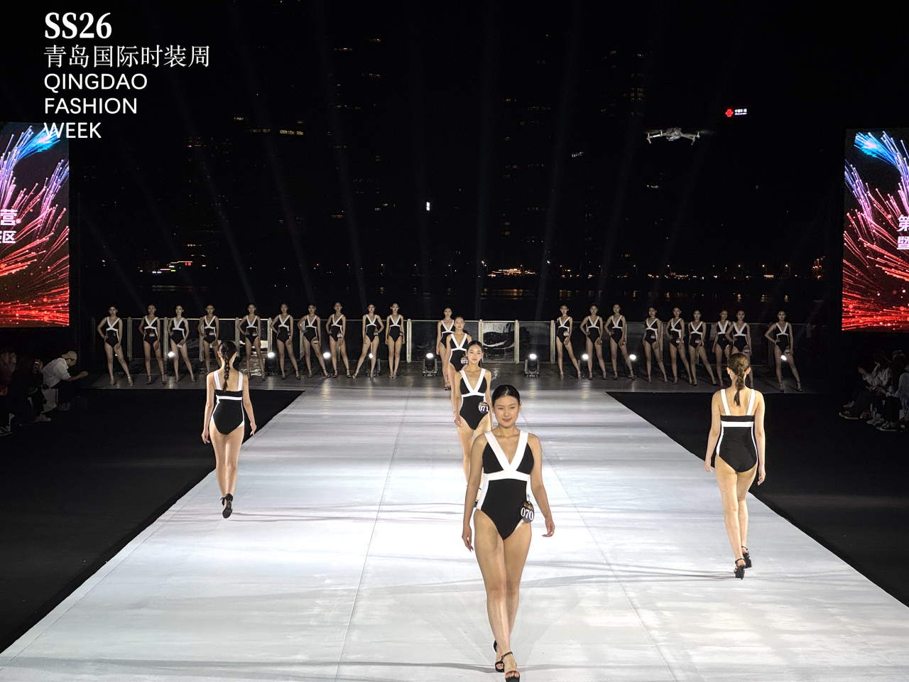 潮涌浮山灣畔 時(shí)尚綺夢(mèng)啟航--2025中國(guó)（青島）國(guó)際時(shí)裝周盛大啟幕！