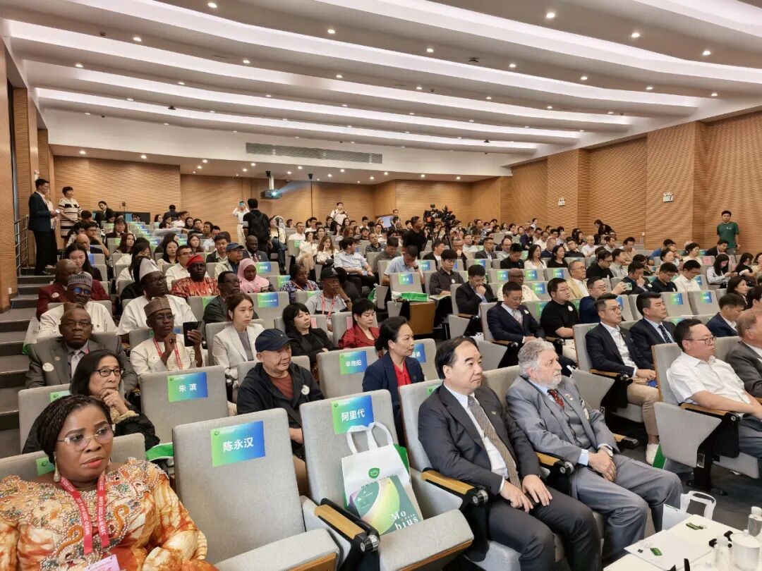 金堂輕紡紡織印染V3.0技術(shù)-易思特產(chǎn)品獲得“綠葉標”評定