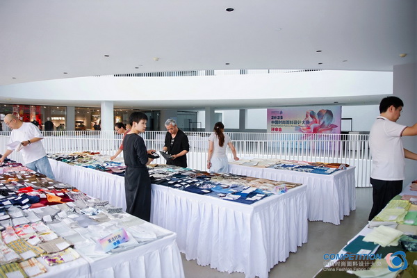 紡都盡顯國(guó)際范！2025柯橋時(shí)尚周積淀十載再啟航