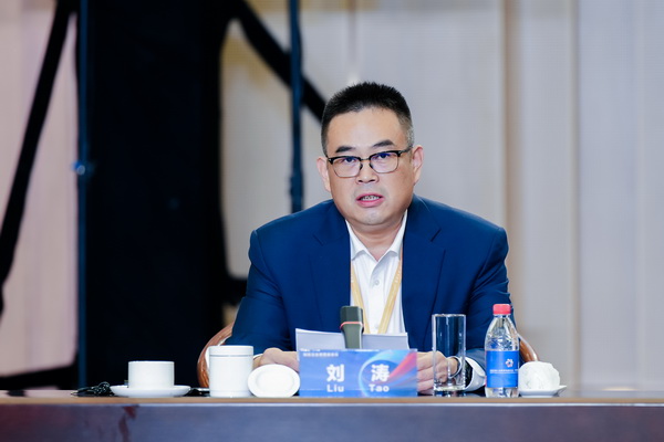 開放競(jìng)合 共鏈未來--2025知名企業(yè)家圓桌會(huì)議擘畫紡織產(chǎn)業(yè)新格局